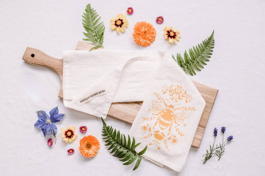 TEA TOWEL with Yellow Bee / Bee Decor /Home Decor