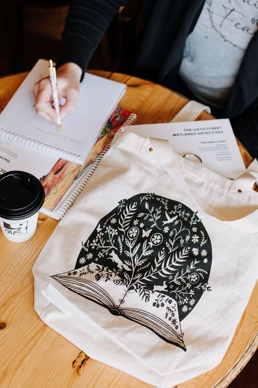 Tote bag / Book Tote bag / Reading tote bag