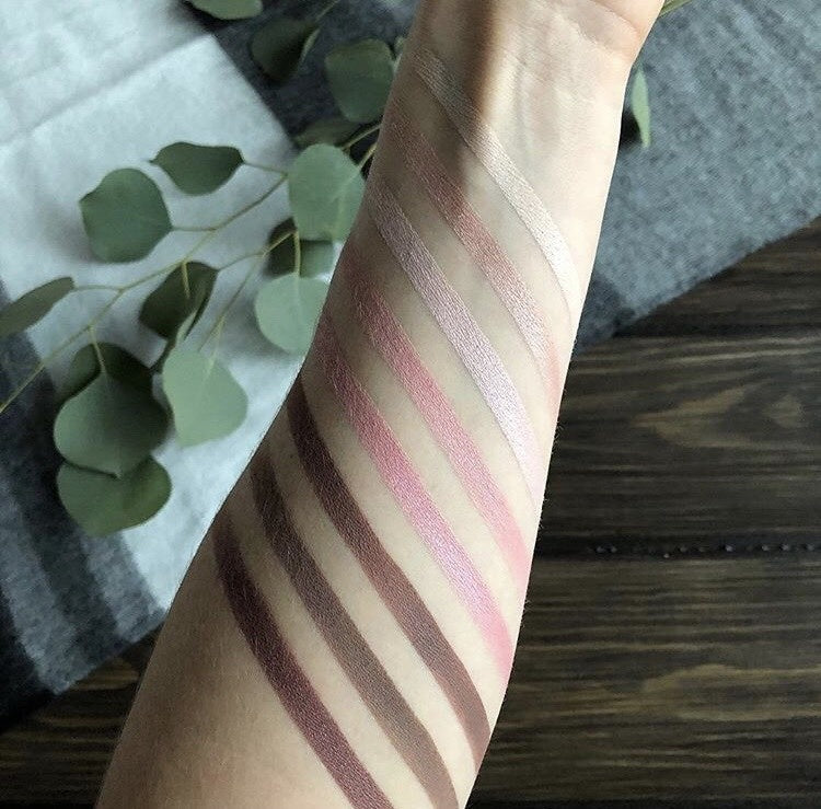 Water Lily - Pressed Eye