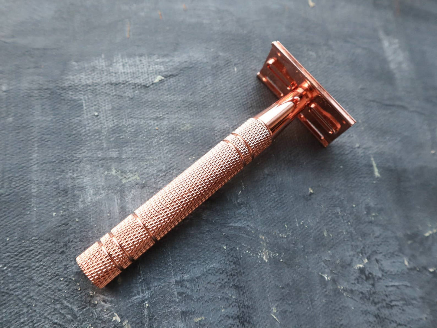 Double Edge Safety Razor (5 Free Blades)