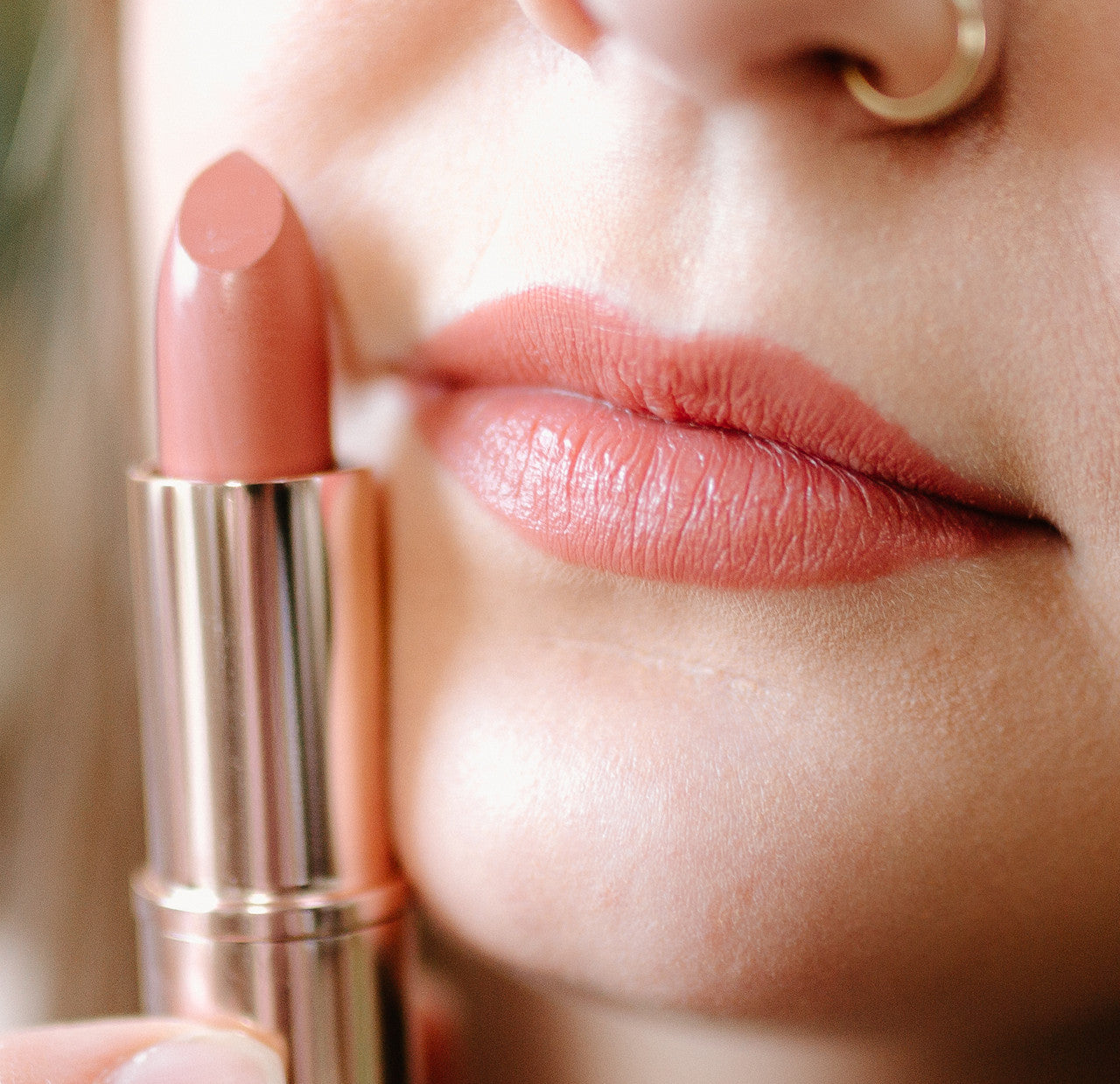 Lavish Natural Lipstick - Carefree (Matte)