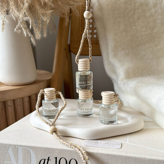 Studio Akiyo - White Fir Peach Car Diffuser | Woodsy Winter