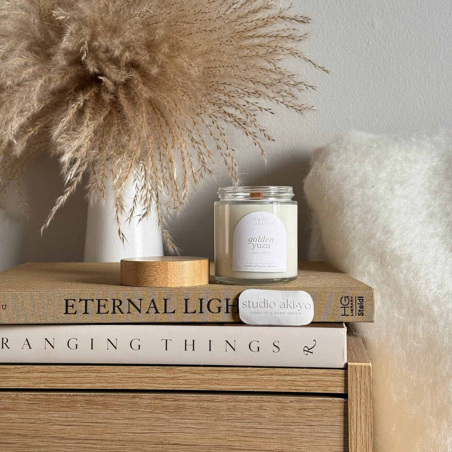 Studio Akiyo - Honeysuckle Pear Soy Wax Candle | Spring Floral Easter Scent