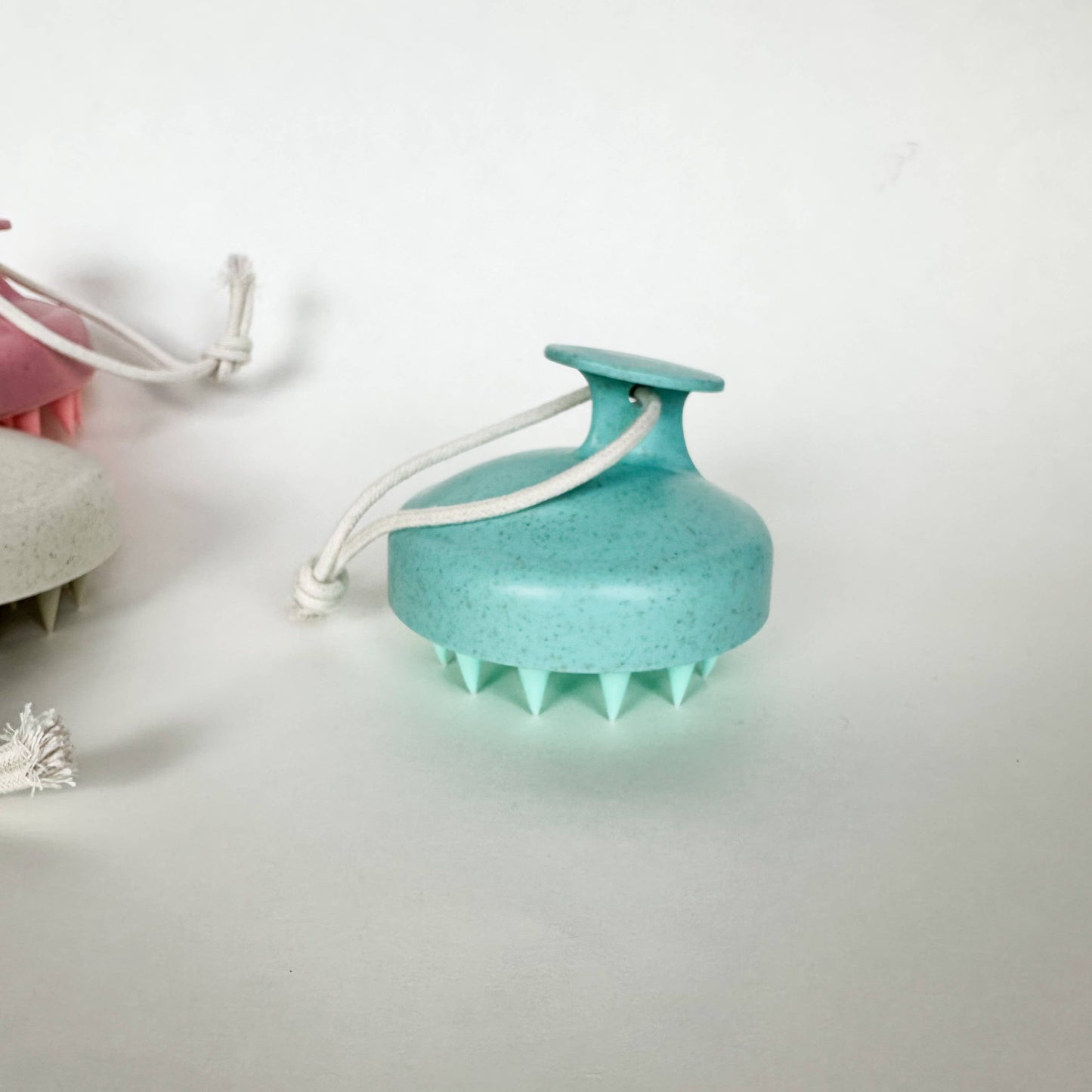 Plastic-Free Wheat straw hair massager