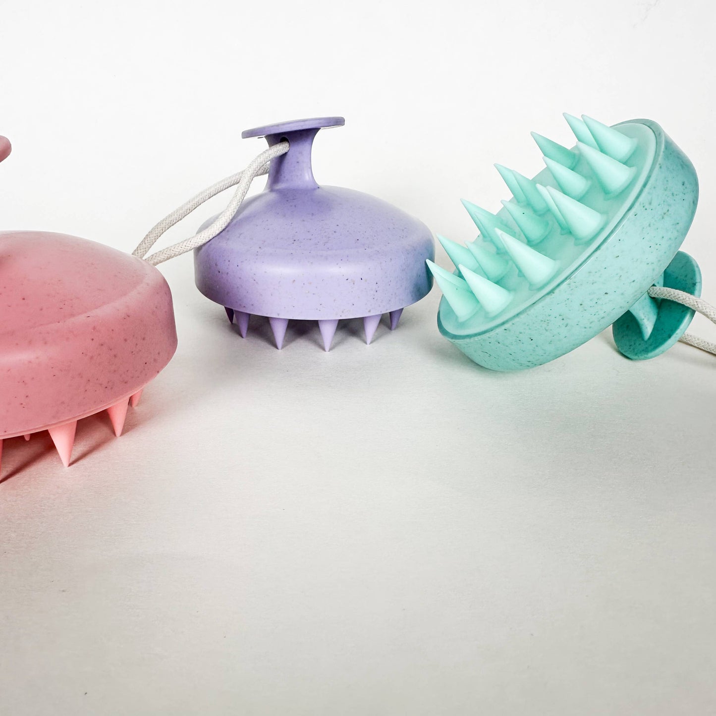 Plastic-Free Wheat straw hair massager