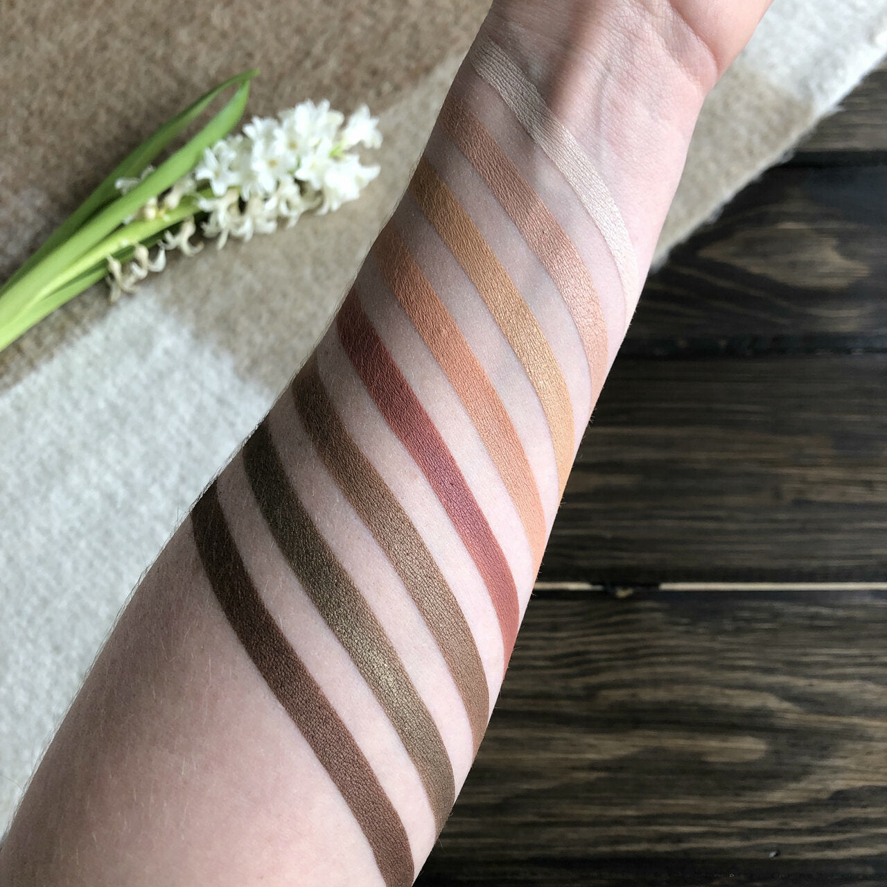 Peachy Pie - Pressed Eye
