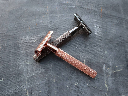 Double Edge Safety Razor (5 Free Blades)